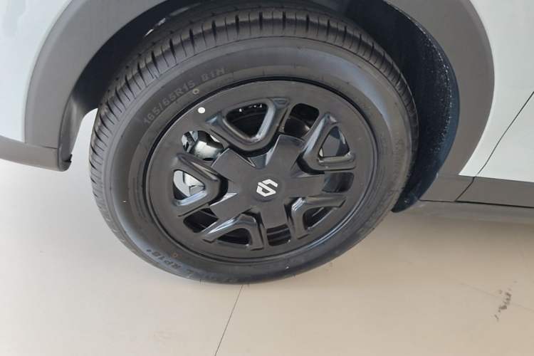 Used Leapmotor T03 2025 310 Comfort Edition Left Front Wheel Hub