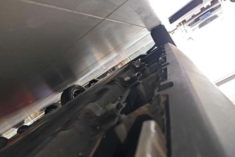 Used Leapmotor T03 2025 310 Comfort Edition Left Side Sill