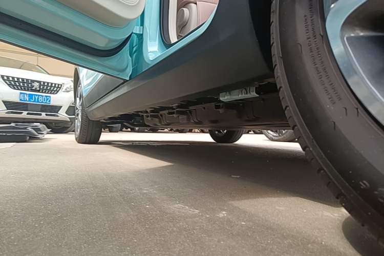 Used Leapmotor T03 2025 403 Comfort Edition Left Side Sill
