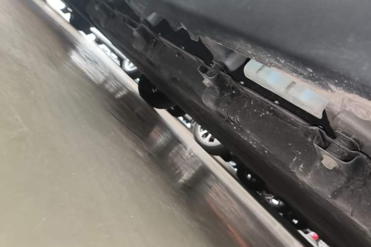 Used Leapmotor T03 2025 310 Comfort Edition Left Side Sill
