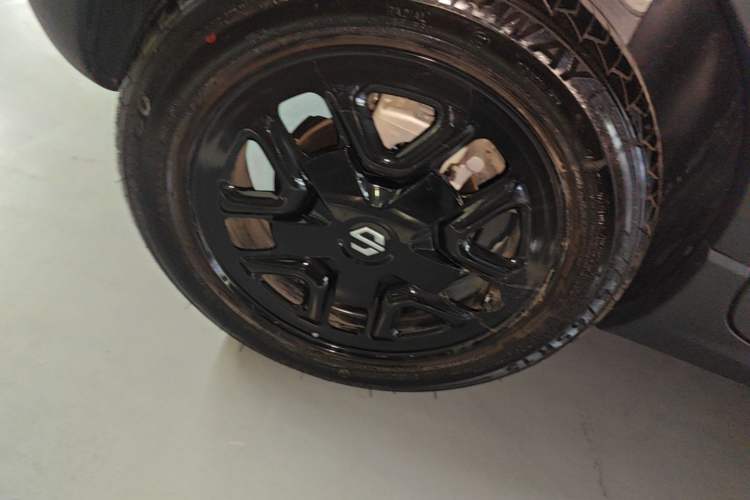 Used Leapmotor T03 2025 310 Comfort Edition Right Rear Wheel Hub