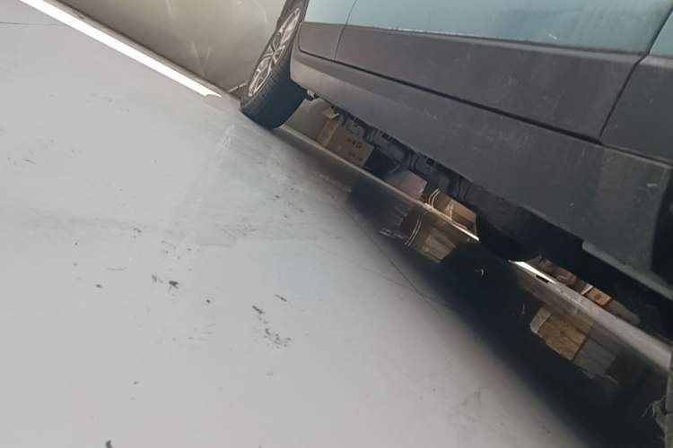 Used Leapmotor T03 2025 403 Comfort Edition Right Side Sill