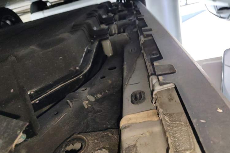 Used Leapmotor T03 2025 310 Comfort Edition Right Side Sill