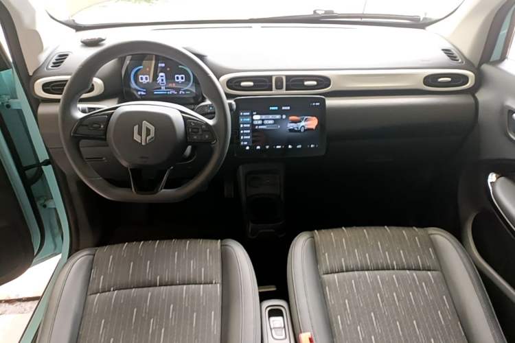 Used Leapmotor T03 2025 403 Comfort Edition Center Console