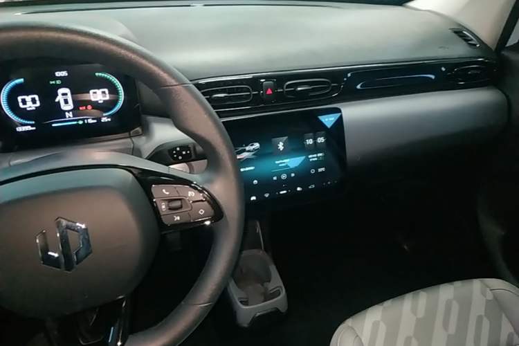 Used Leapmotor T03 2025 403 Comfort Edition Center Console