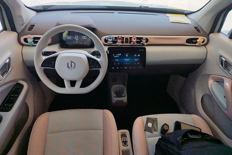 Used Leapmotor T03 2025 403 Comfort Edition Center Console