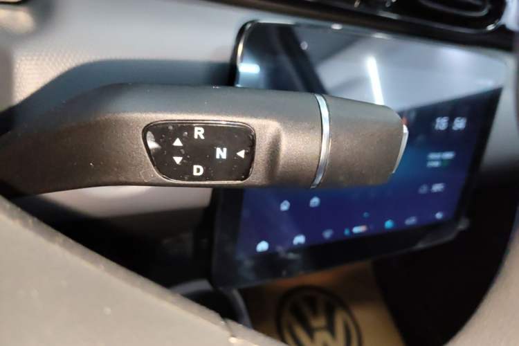 Used Leapmotor T03 2025 310 Comfort Edition Gear Lever