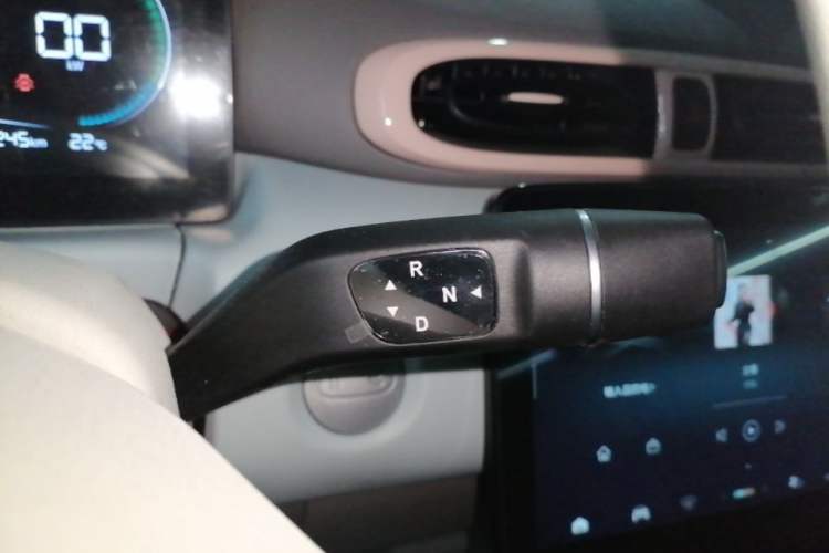 Used Leapmotor T03 2025 310 Comfort Edition Gear Lever