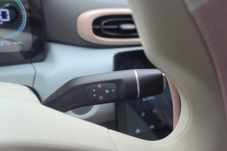 Used Leapmotor T03 2025 310 Comfort Edition Gear Lever