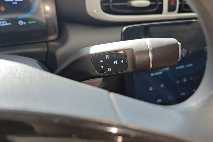 Used Leapmotor T03 2025 310 Comfort Edition Gear Lever