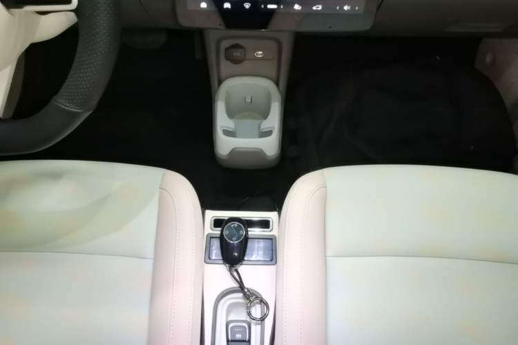 Used Leapmotor T03 2025 403 Comfort Edition Gear Lever