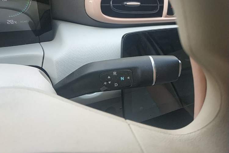 Used Leapmotor T03 2025 310 Comfort Edition Gear Lever