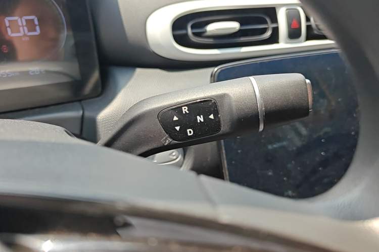 Used Leapmotor T03 2025 310 Comfort Edition Gear Lever