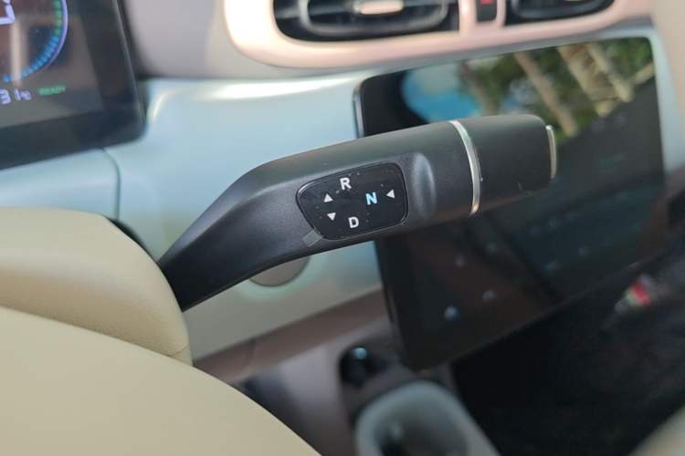 Used Leapmotor T03 2025 403 Comfort Edition Gear Lever