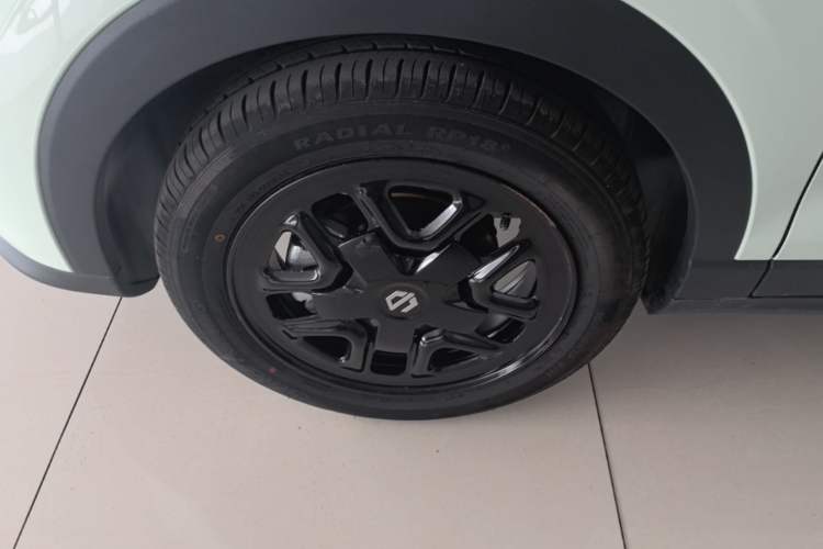 Used Leapmotor T03 2025 310 Comfort Edition Left Front Wheel Hub