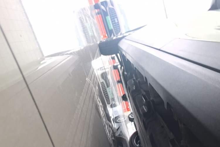 Used Leapmotor T03 2025 310 Comfort Edition Left Side Sill