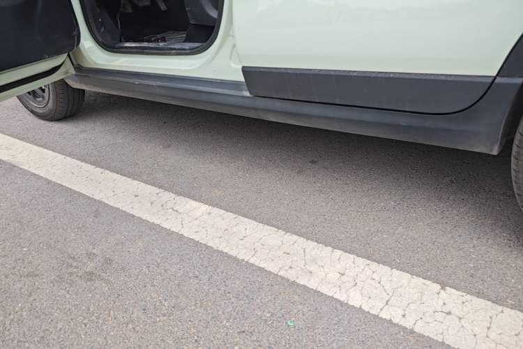 Used Leapmotor T03 2025 310 Comfort Edition Left Side Sill
