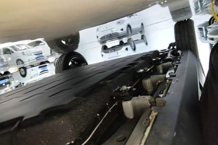 Used Leapmotor T03 2025 310 Comfort Edition Right Side Sill