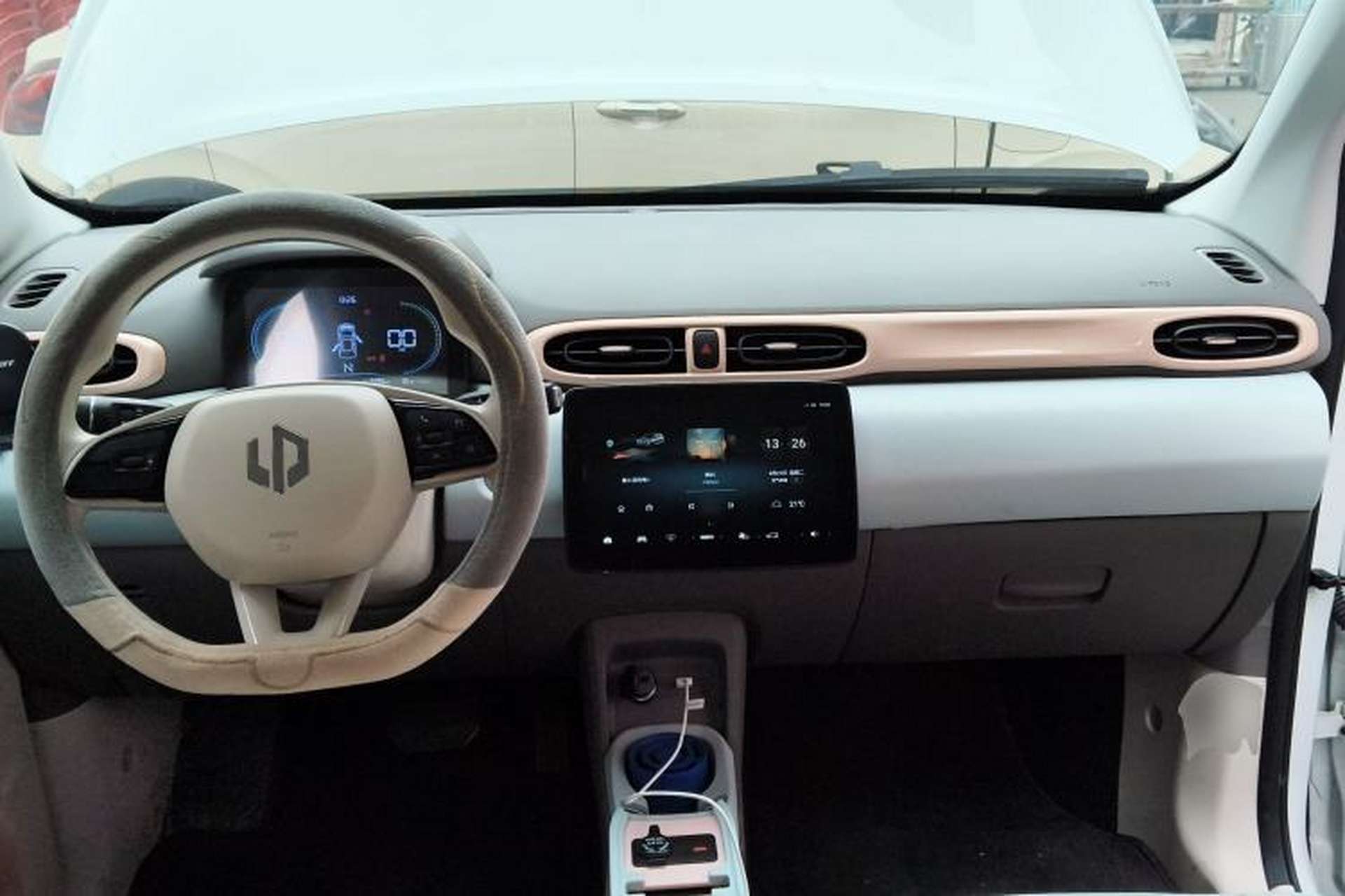 Used Leapmotor T03 2025 310 Comfort Edition Center Console