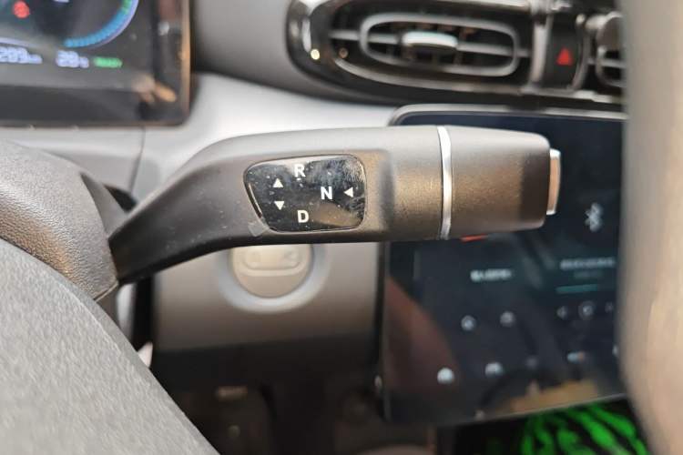 Used Leapmotor T03 2025 310 Comfort Edition Gear Lever