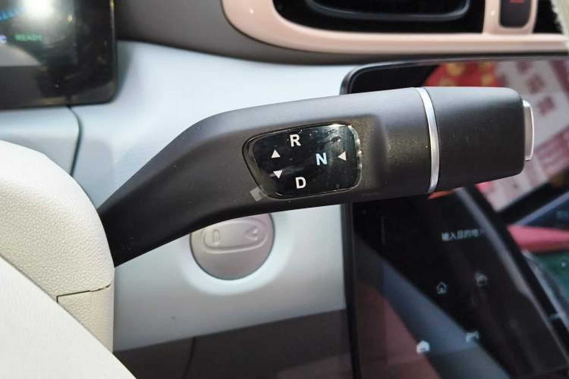Used Leapmotor T03 2025 310 Comfort Edition Gear Lever