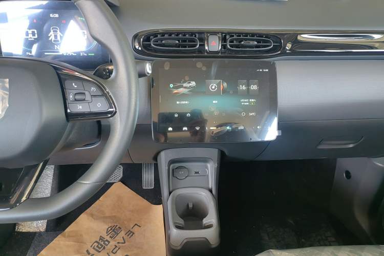 Used Leapmotor T03 2025 310 Comfort Edition Audio And AC Panel