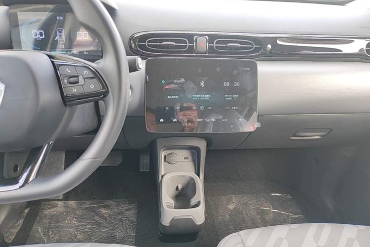 Used Leapmotor T03 2025 310 Comfort Edition Audio And AC Panel