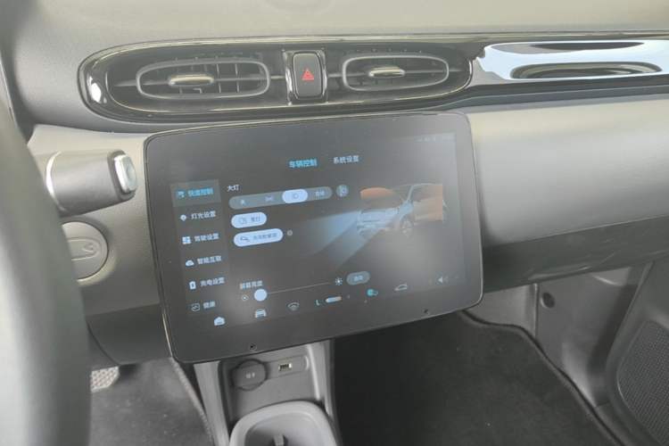 Used Leapmotor T03 2025 310 Comfort Edition Audio And AC Panel