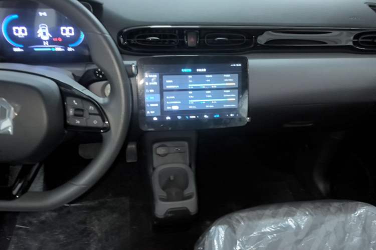 Used Leapmotor T03 2025 310 Comfort Edition Audio And AC Panel