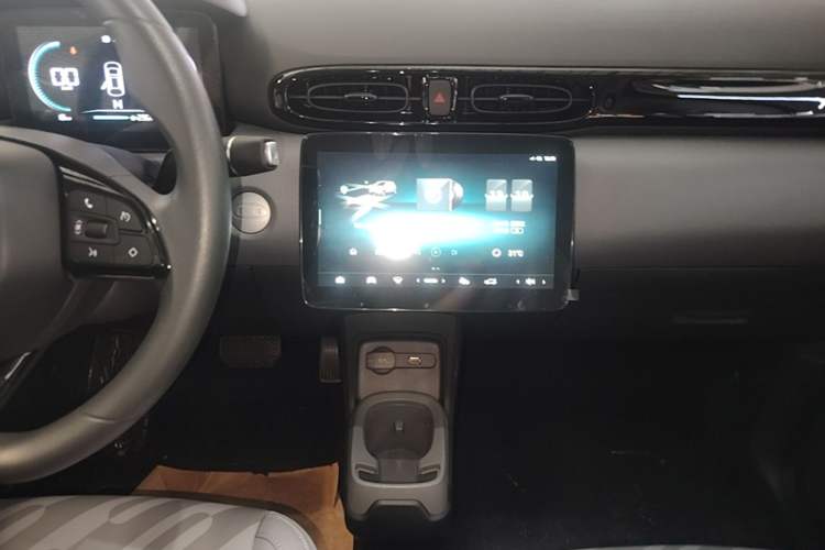 Used Leapmotor T03 2025 310 Comfort Edition Audio And AC Panel