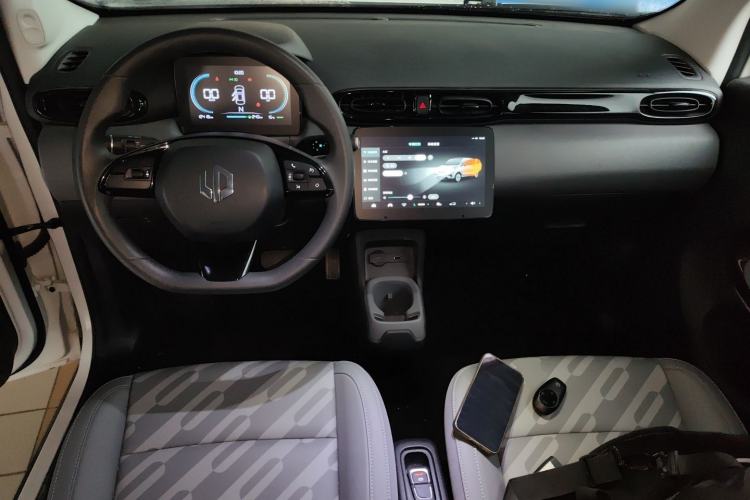 Used Leapmotor T03 2025 310 Comfort Edition Center Console