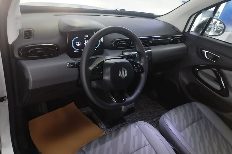 Used Leapmotor T03 2025 310 Comfort Edition Center Console
