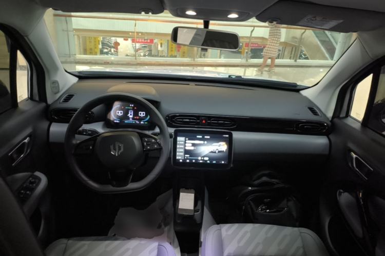 Used Leapmotor T03 2025 310 Comfort Edition Center Console
