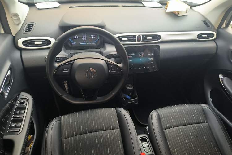 Used Leapmotor T03 2025 310 Comfort Edition Center Console