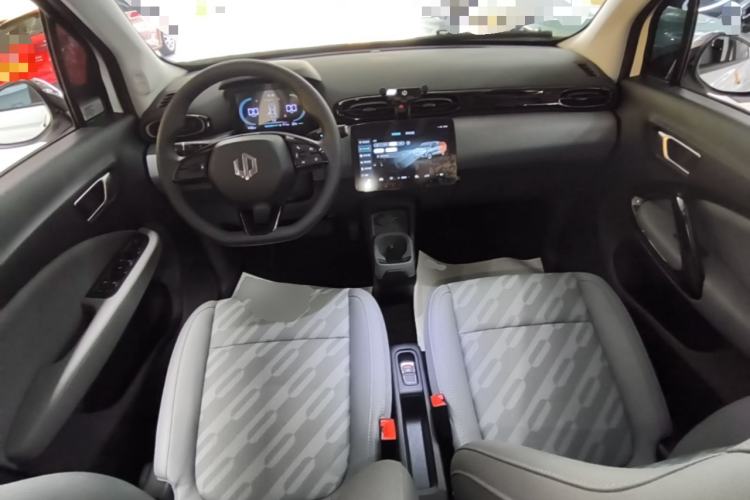 Used Leapmotor T03 2025 310 Comfort Edition Center Console