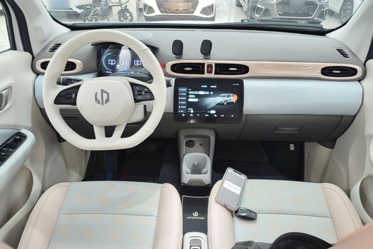 Used Leapmotor T03 2025 310 Comfort Edition Center Console