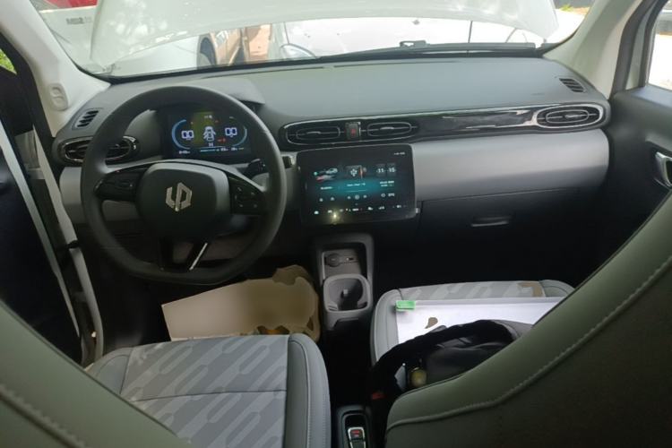 Used Leapmotor T03 2025 310 Comfort Edition Center Console