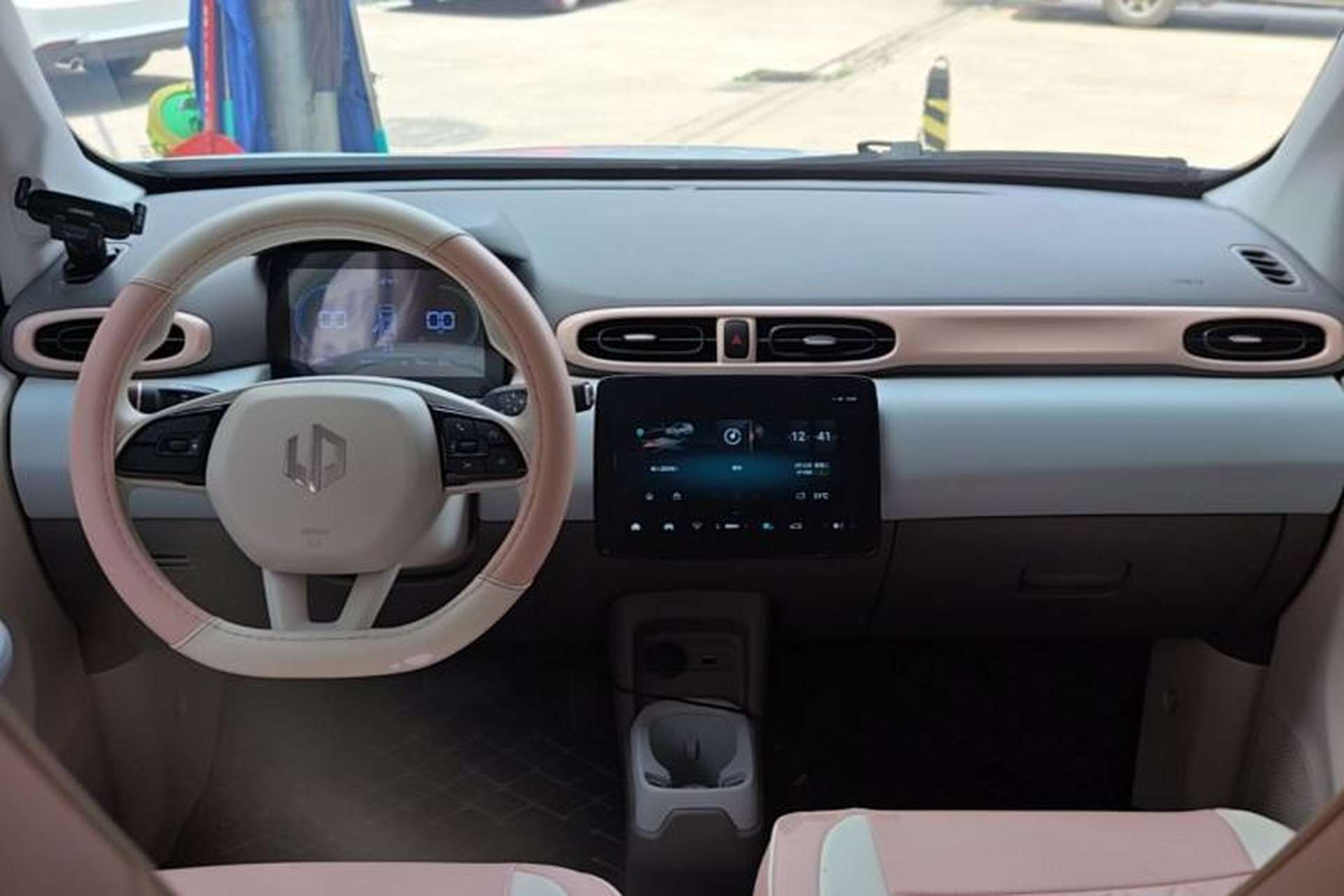 Used Leapmotor T03 2025 310 Comfort Edition Center Console