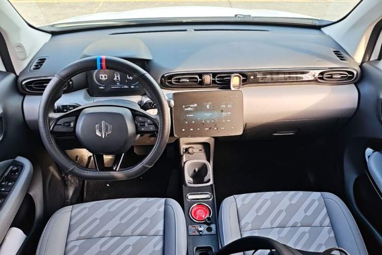 Used Leapmotor T03 2025 310 Comfort Edition Center Console