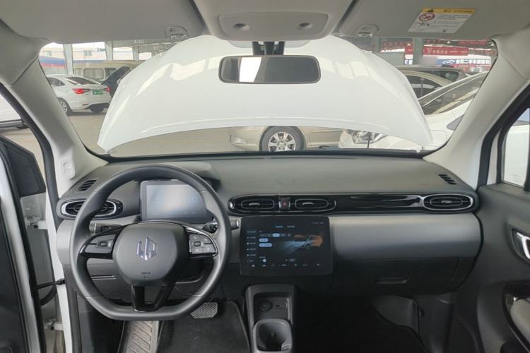 Used Leapmotor T03 2025 310 Comfort Edition Center Console