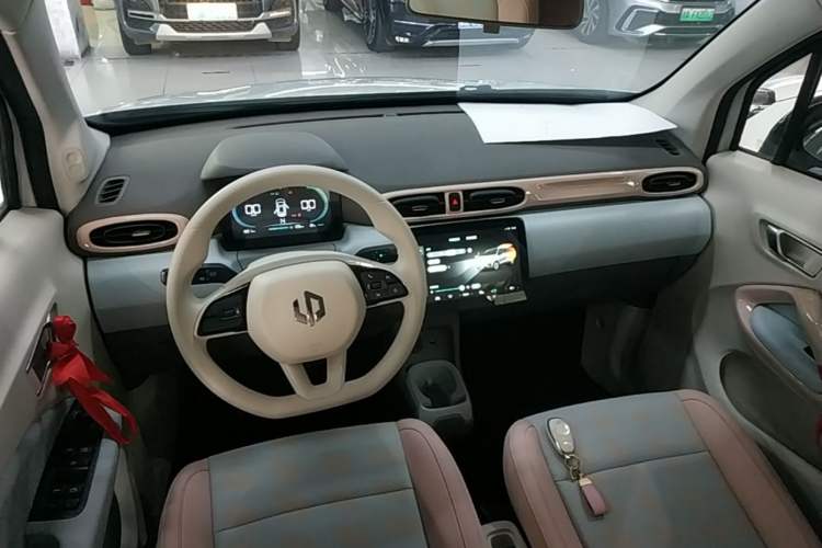 Used Leapmotor T03 2025 310 Comfort Edition Center Console