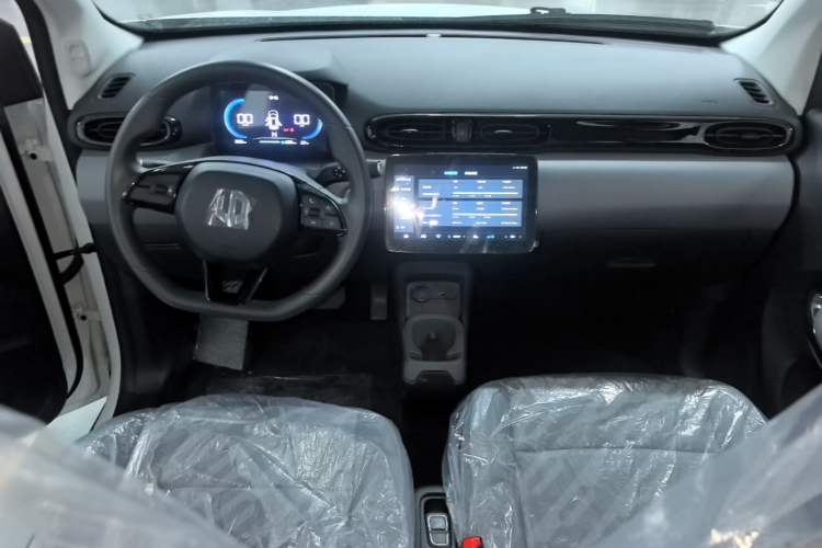 Used Leapmotor T03 2025 310 Comfort Edition Center Console
