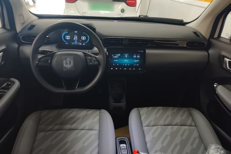 Used Leapmotor T03 2025 310 Comfort Edition Center Console