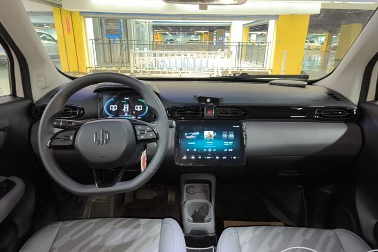 Used Leapmotor T03 2025 403 Comfort Edition Center Console