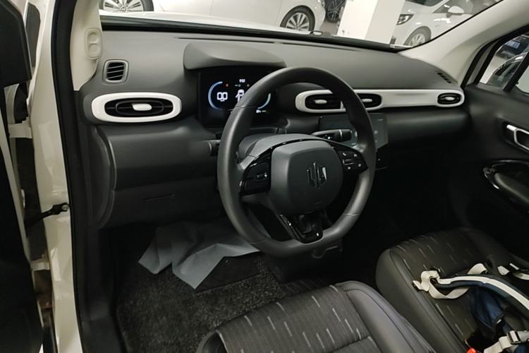 Used Leapmotor T03 2025 310 Comfort Edition Center Console