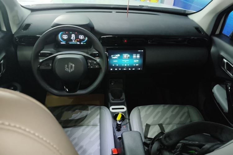Used Leapmotor T03 2025 403 Comfort Edition Center Console