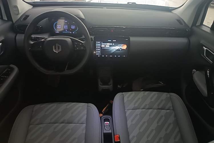 Used Leapmotor T03 2025 310 Comfort Edition Center Console
