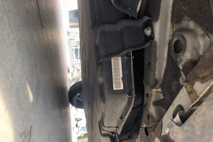 Used Leapmotor T03 2025 310 Comfort Edition Chassis Front Left