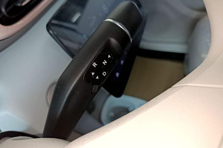 Used Leapmotor T03 2025 310 Comfort Edition Gear Lever