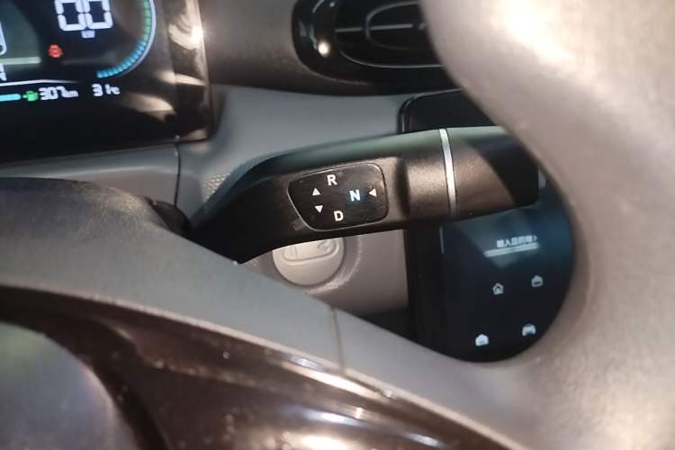 Used Leapmotor T03 2025 310 Comfort Edition Gear Lever